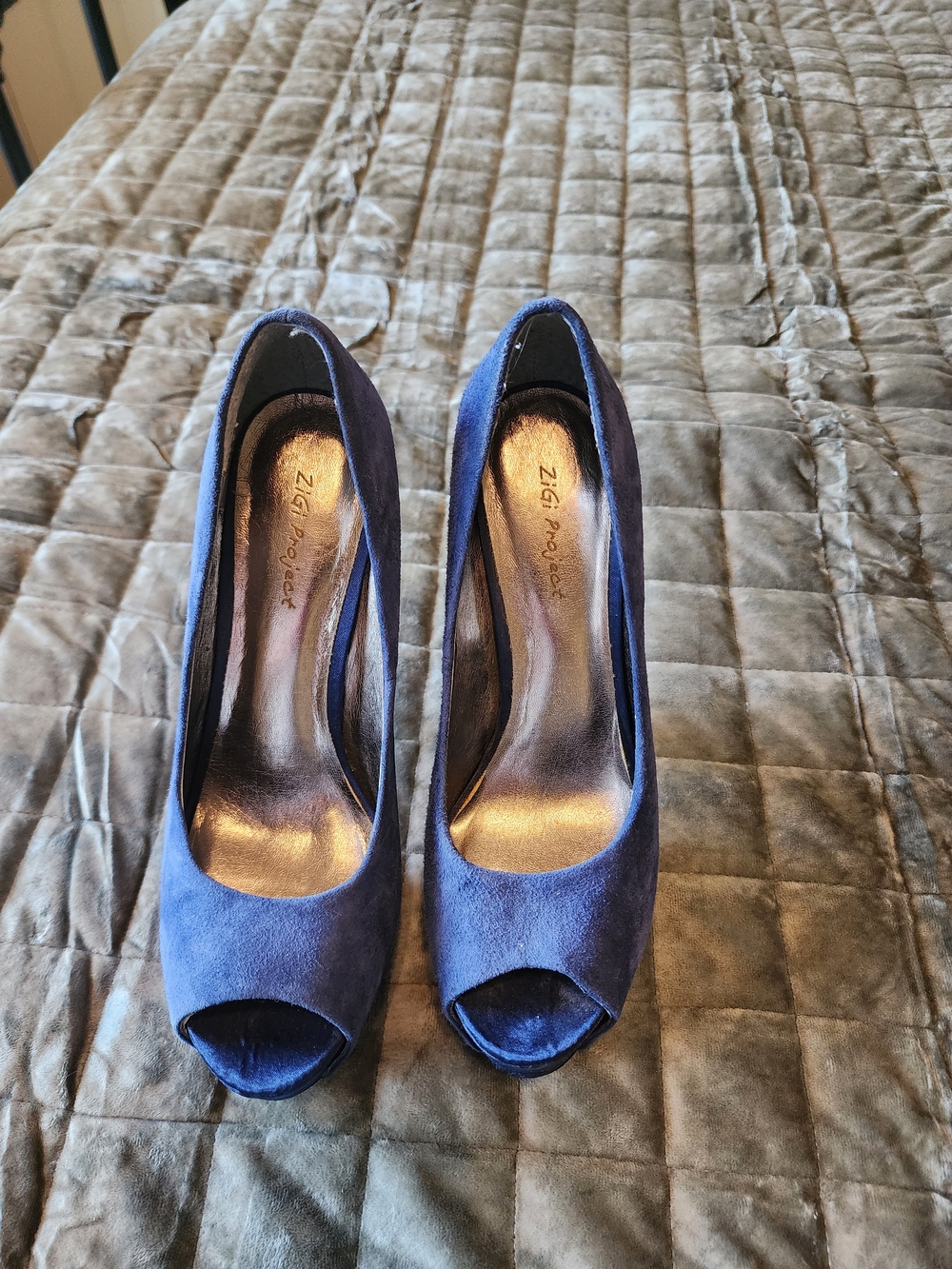 Zigi Project Navy Peep-Toe Suede Pumps